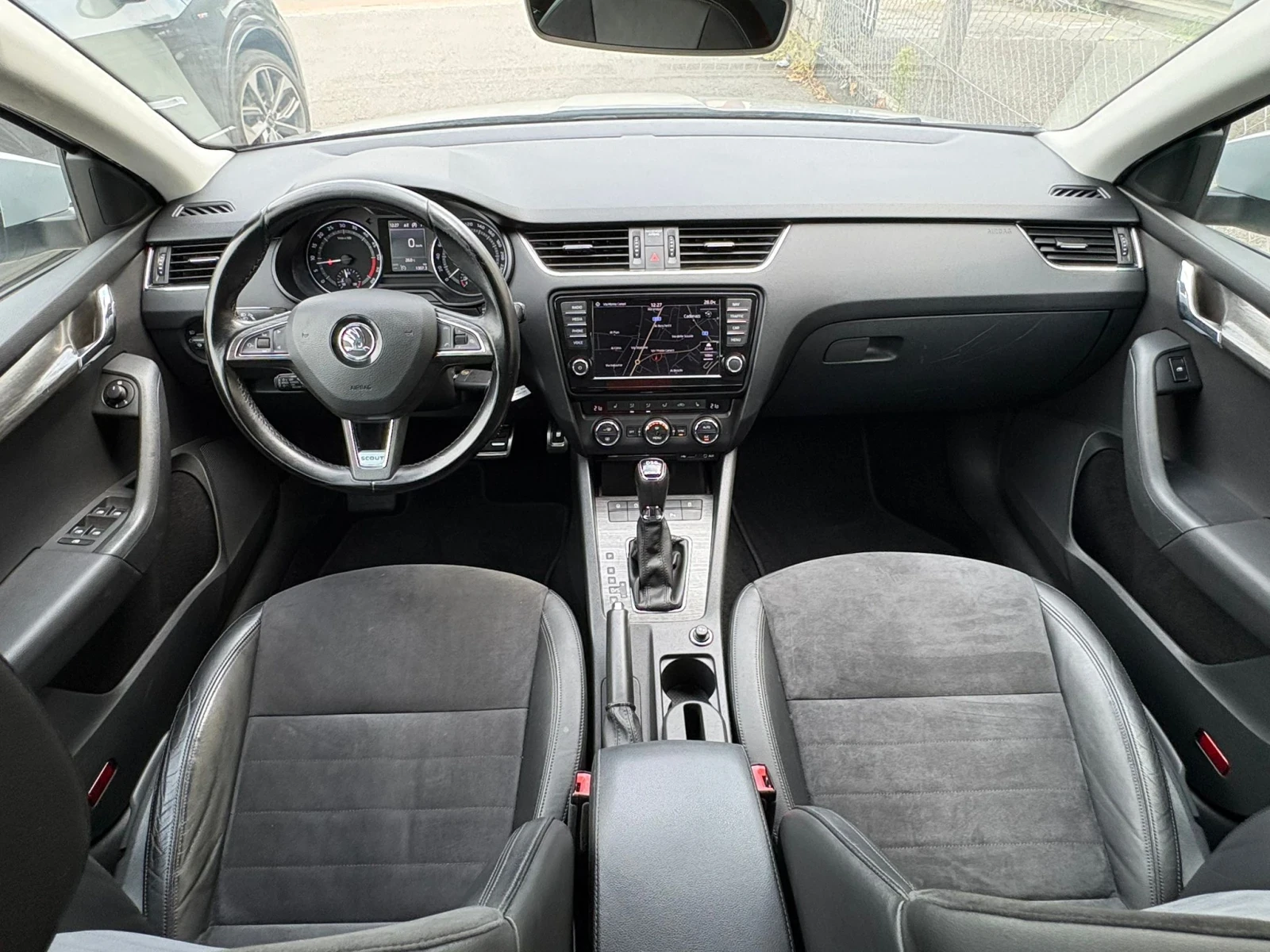 Skoda Octavia Scout, снимка 6 - Автомобили и джипове - 55955613