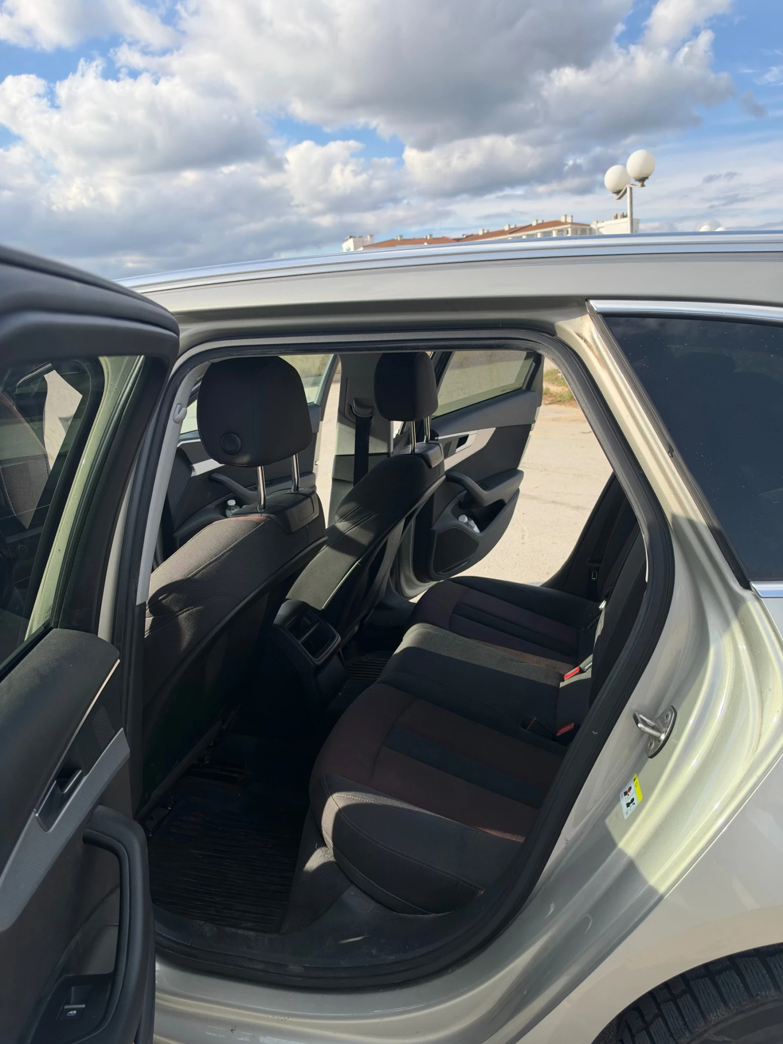 Audi A4 2.0 TDi virtual cocpit , снимка 12 - Автомобили и джипове - 56544054