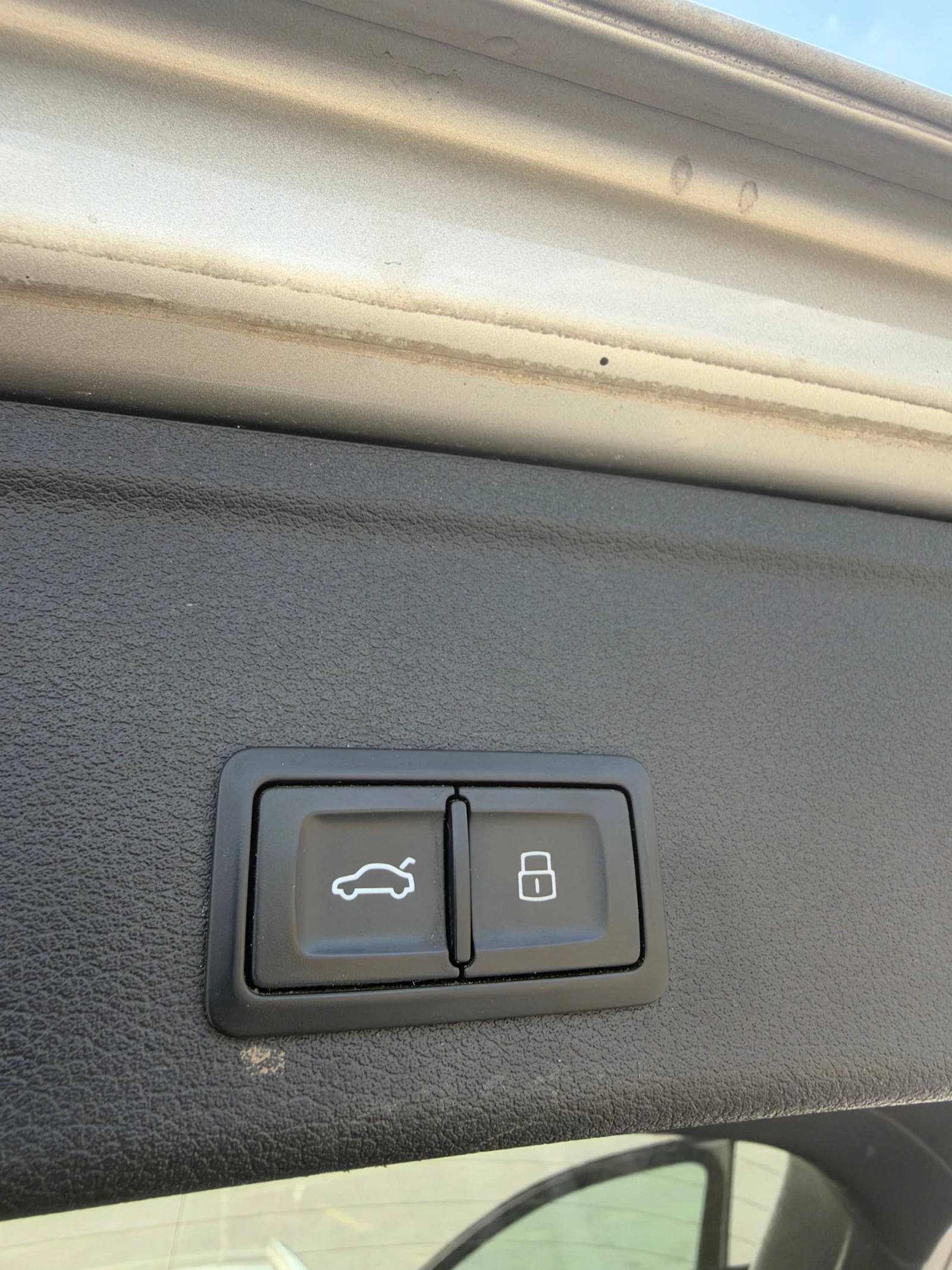 Audi A4 2.0 TDi virtual cocpit , снимка 7 - Автомобили и джипове - 56544054