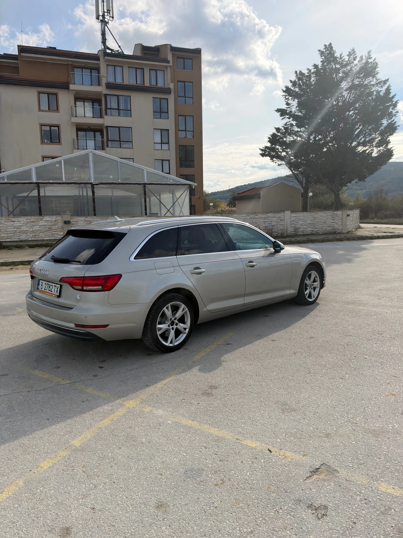 Audi A4 2.0 TDi virtual cocpit , снимка 4 - Автомобили и джипове - 56544054
