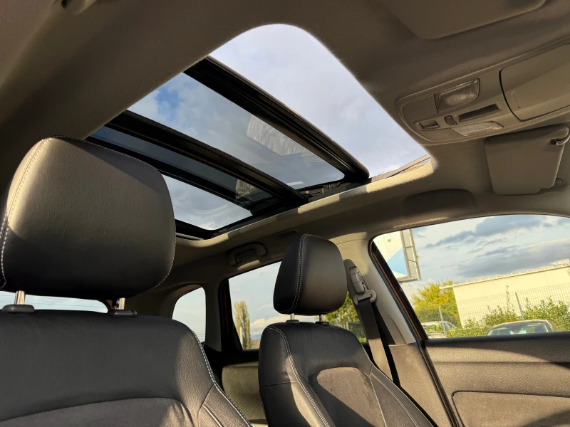 Suzuki Vitara 1.6d/4x4/ALLGRIP/DISTRONIC/PANORAMA/FULL/EURO6, снимка 12 - Автомобили и джипове - 52177212