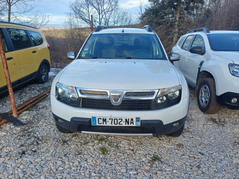 Dacia Duster 1.5dci 6ск 4х4, снимка 4 - Автомобили и джипове - 52755159