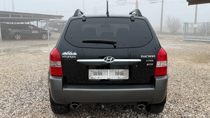 Hyundai Tucson 2.0CRDI/4WD/112кс/5скорости/НОВ ВНОС ОТ ИТАЛИЯ, снимка 5 - Автомобили и джипове - 53122681