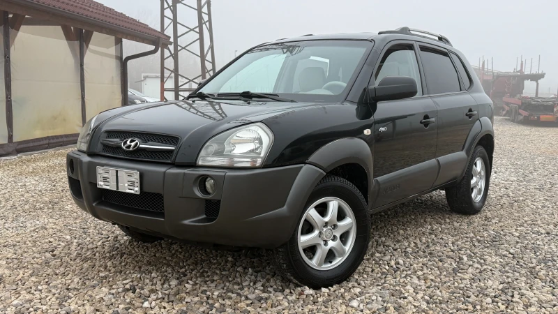 Hyundai Tucson 2.0CRDI/4WD/112кс/5скорости/НОВ ВНОС ОТ ИТАЛИЯ, снимка 3 - Автомобили и джипове - 53122681