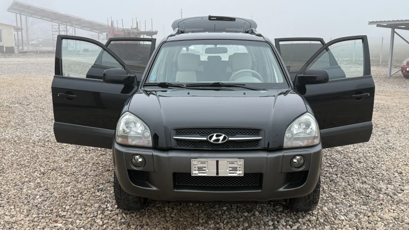 Hyundai Tucson 2.0CRDI/4WD/112кс/5скорости/НОВ ВНОС ОТ ИТАЛИЯ, снимка 7 - Автомобили и джипове - 53122681
