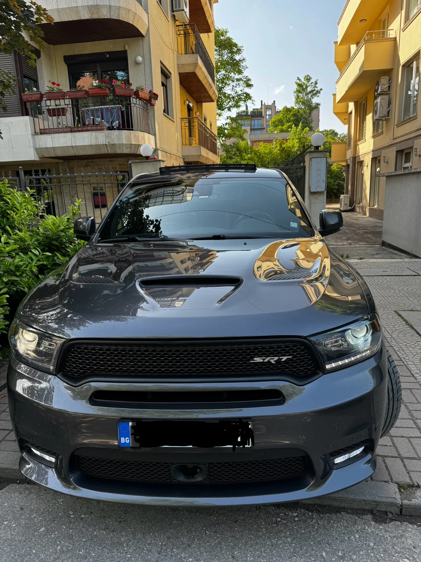 Dodge Durango 6.4 SRT Екрани, Регистриран, Газ - изображение 10