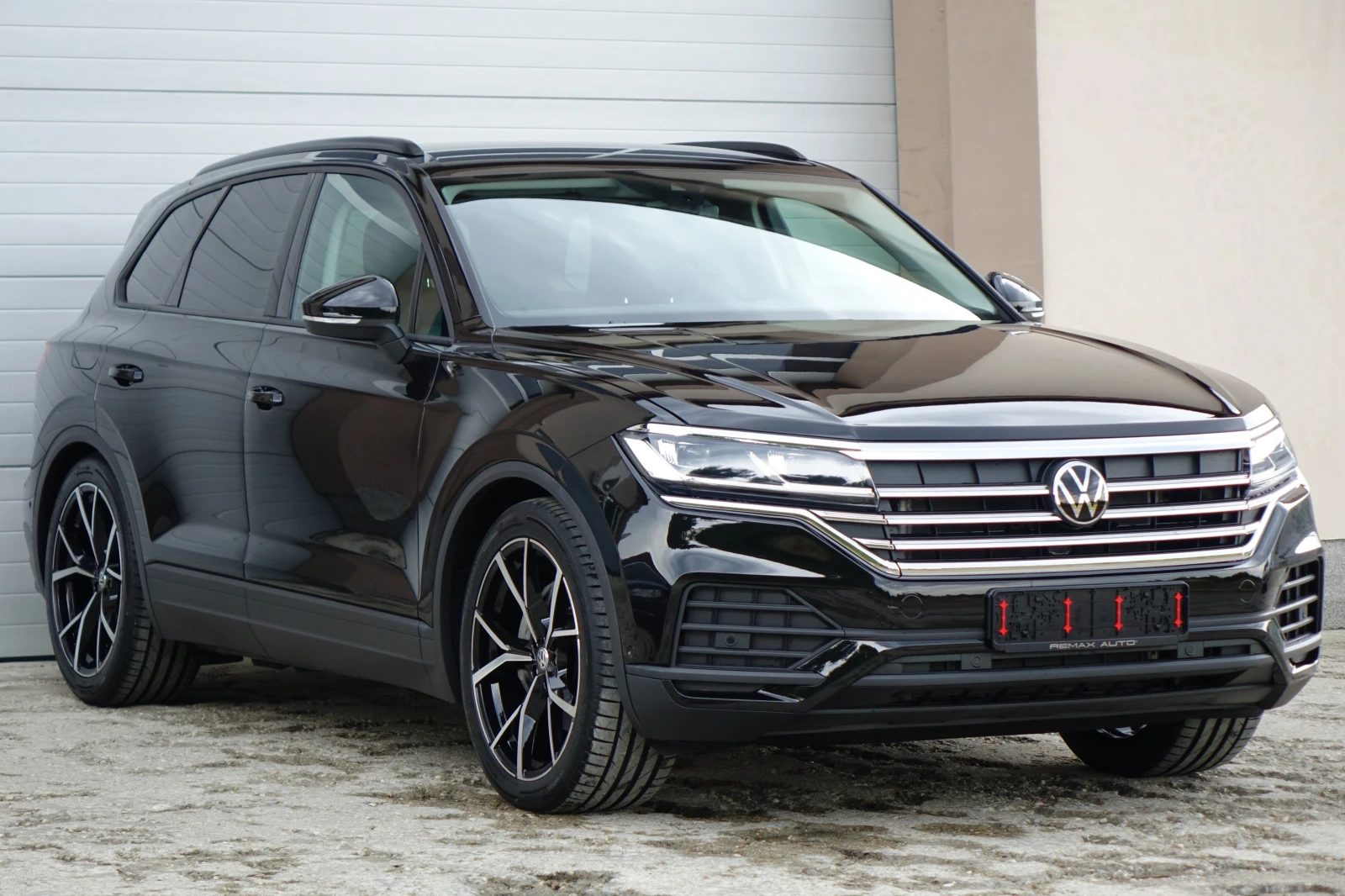 VW Touareg NEW MODEL* 4 MOTION* LED LIGHTS* 3000KM!!!  - изображение 6