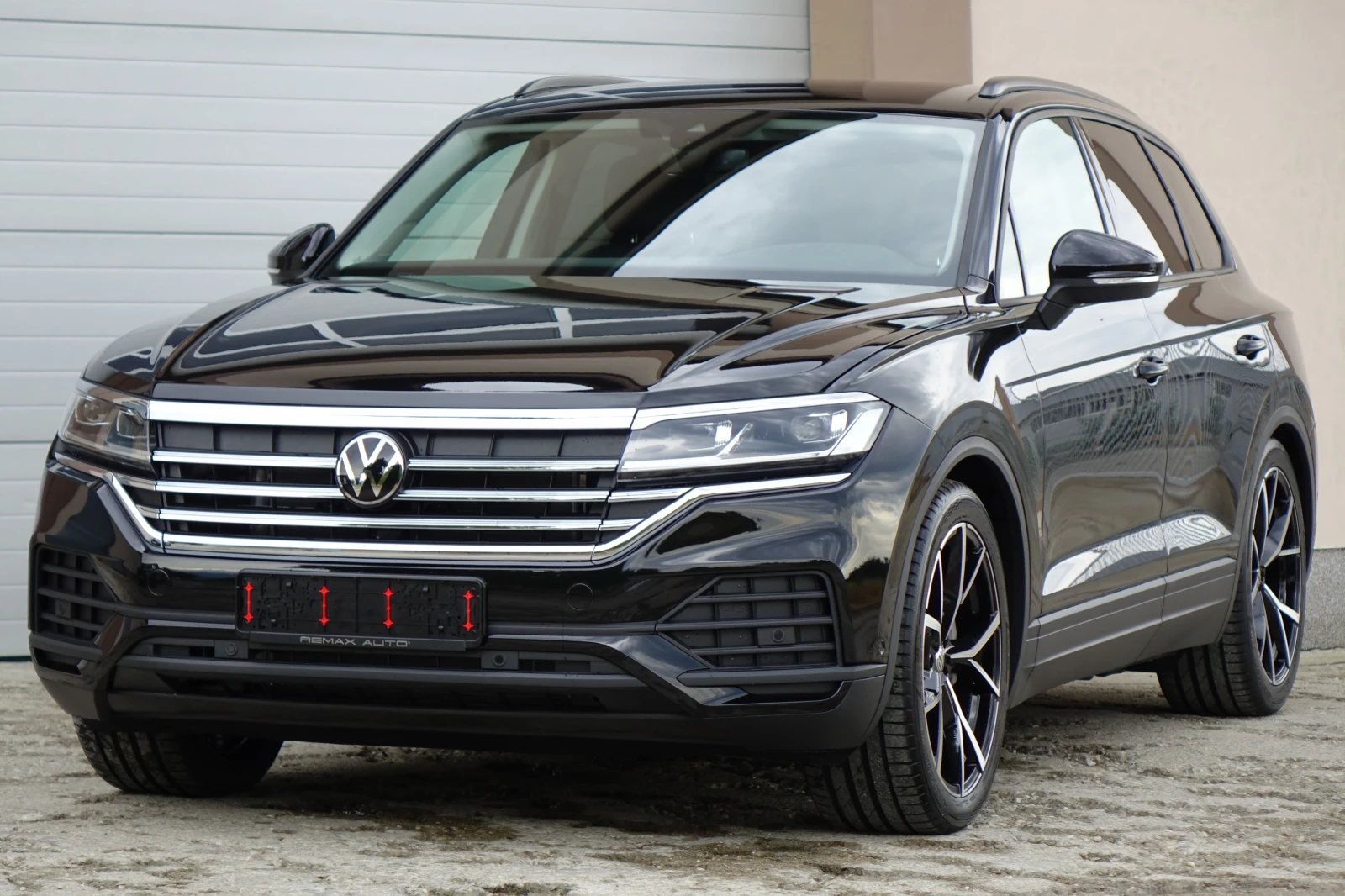 VW Touareg NEW MODEL* 4 MOTION* LED LIGHTS* 3000KM!!!  - изображение 5