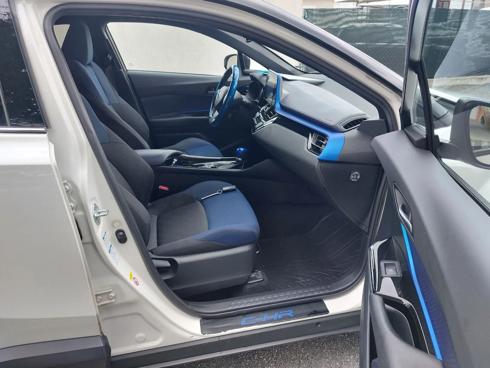 Toyota C-HR 1.6, 4x4,  | Mobile.bg   15