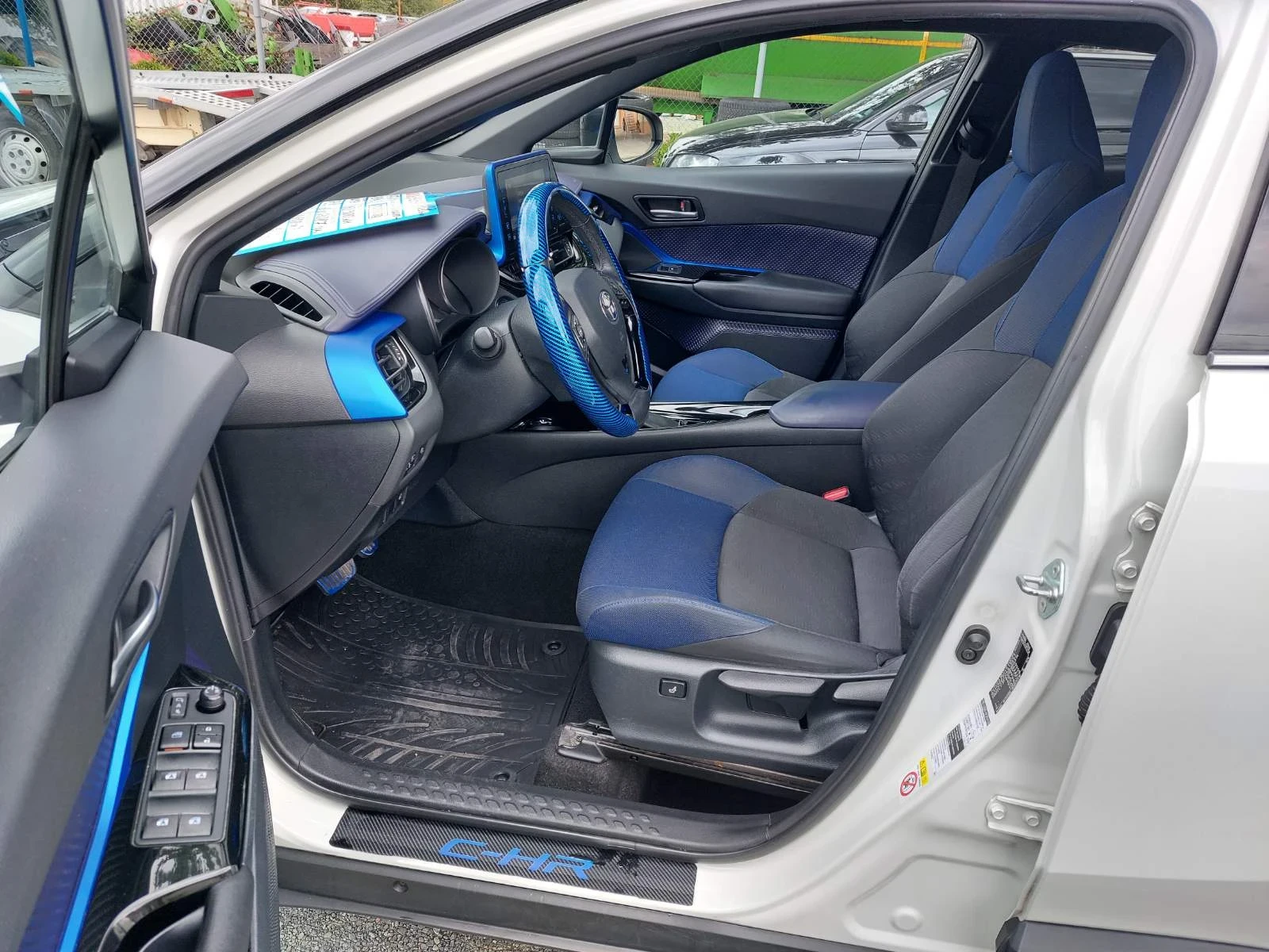 Toyota C-HR 1.6, 4x4, автоматик - изображение 8
