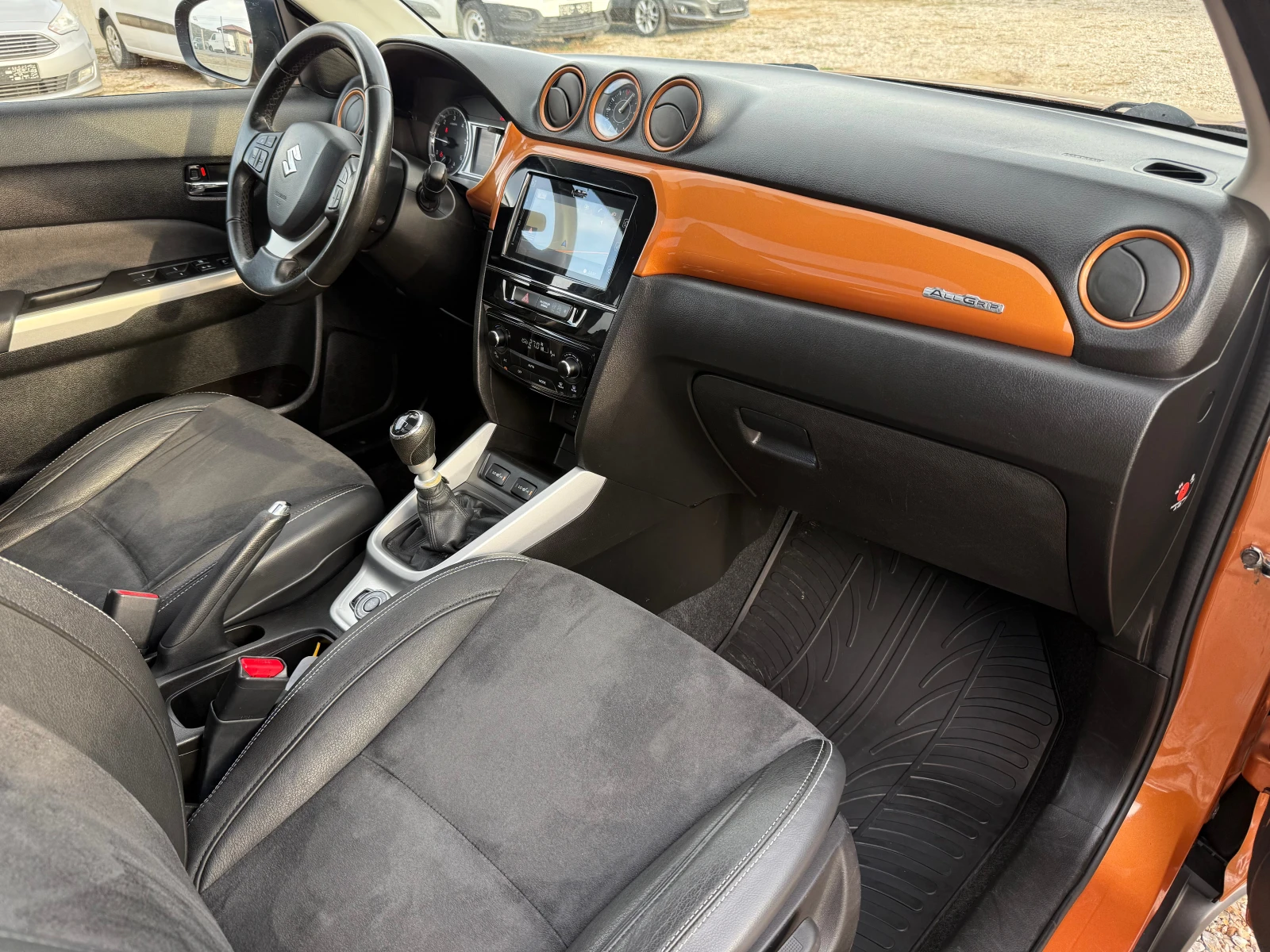 Suzuki Vitara 1.6d/4x4/ALLGRIP/DISTRONIC/PANORAMA/FULL/EURO6 | Mobile.bg   11