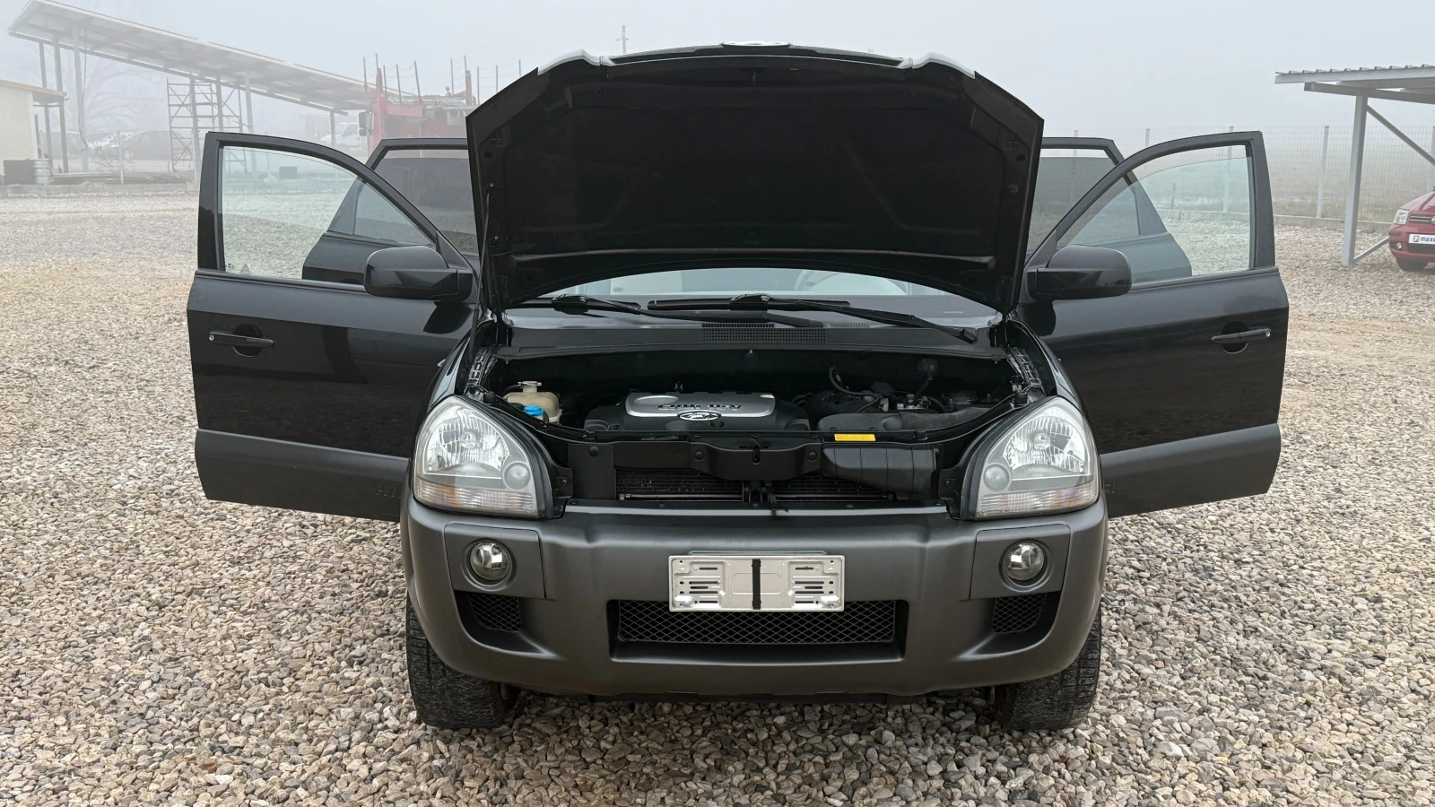 Hyundai Tucson 2.0CRDI/4WD/112кс/5скорости/НОВ ВНОС ОТ ИТАЛИЯ - изображение 8