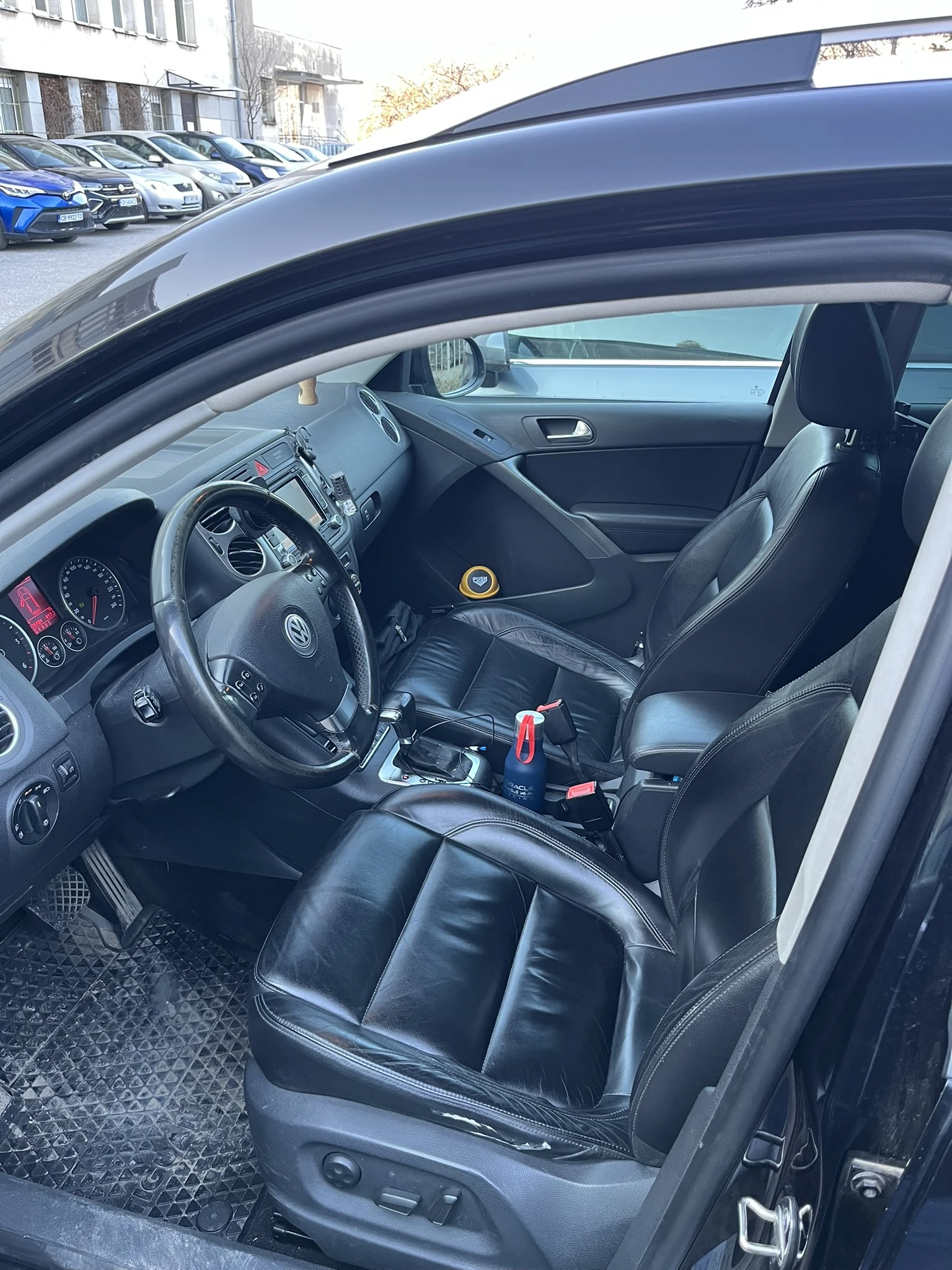 VW Tiguan 5N 2.0 TDI 4MOTION, снимка 8 - Автомобили и джипове - 53816603