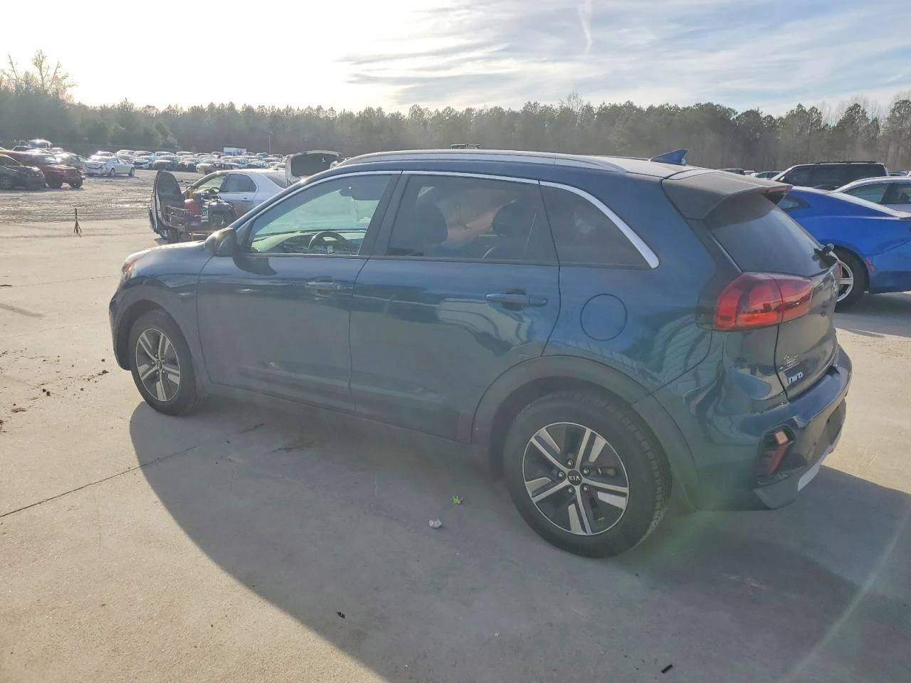Kia Niro 1.6l Lx, снимка 2 - Автомобили и джипове - 53965664
