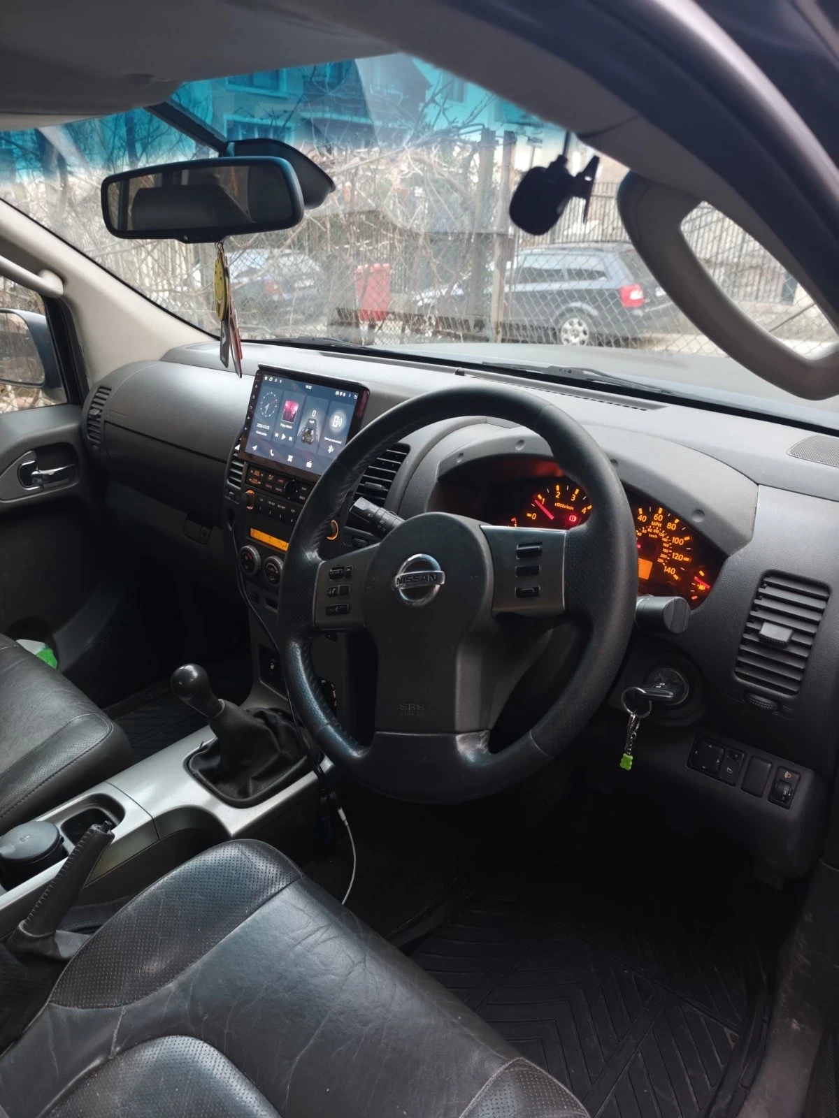 Nissan Navara, снимка 5 - Автомобили и джипове - 53989890