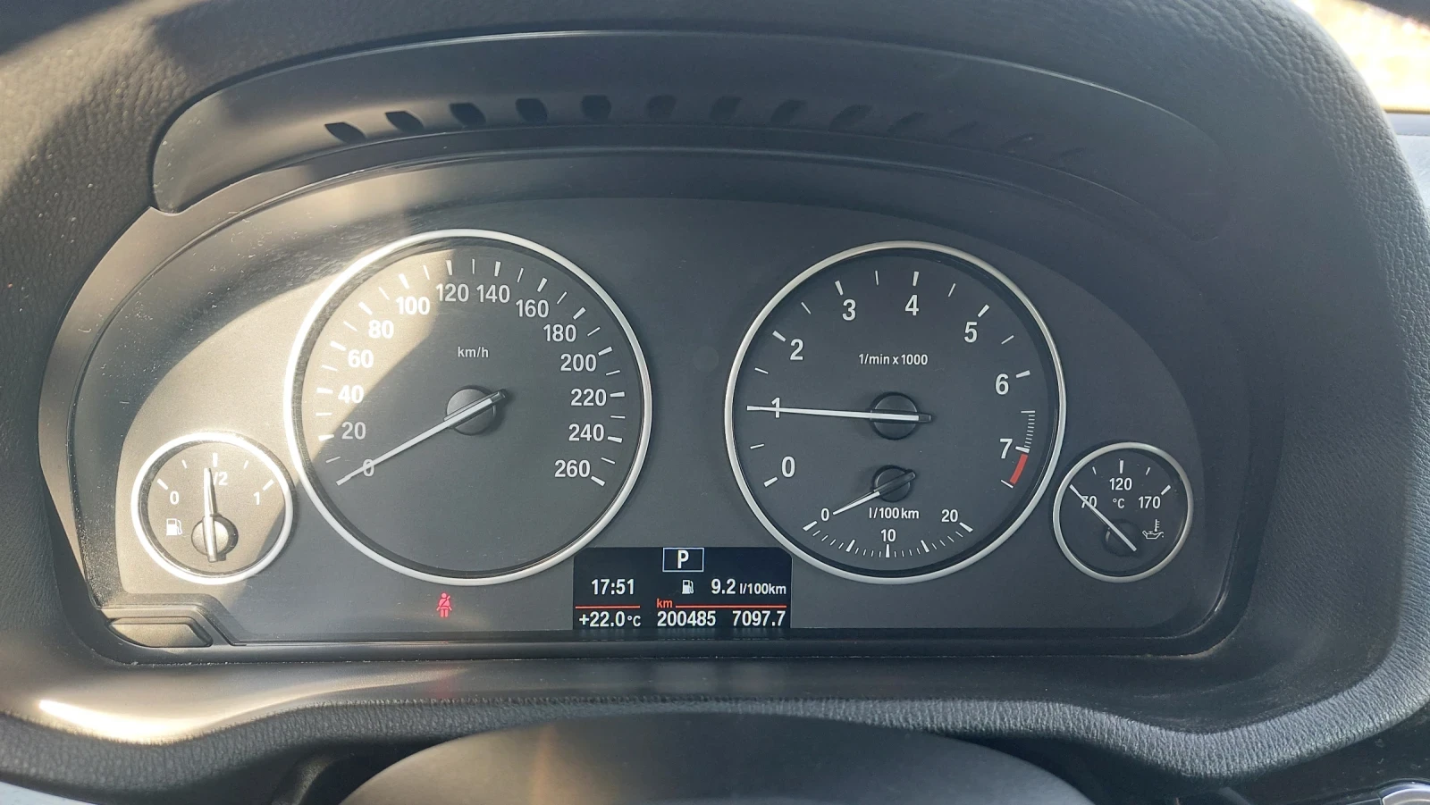 BMW X3 20i xdrive, снимка 9 - Автомобили и джипове - 54307095