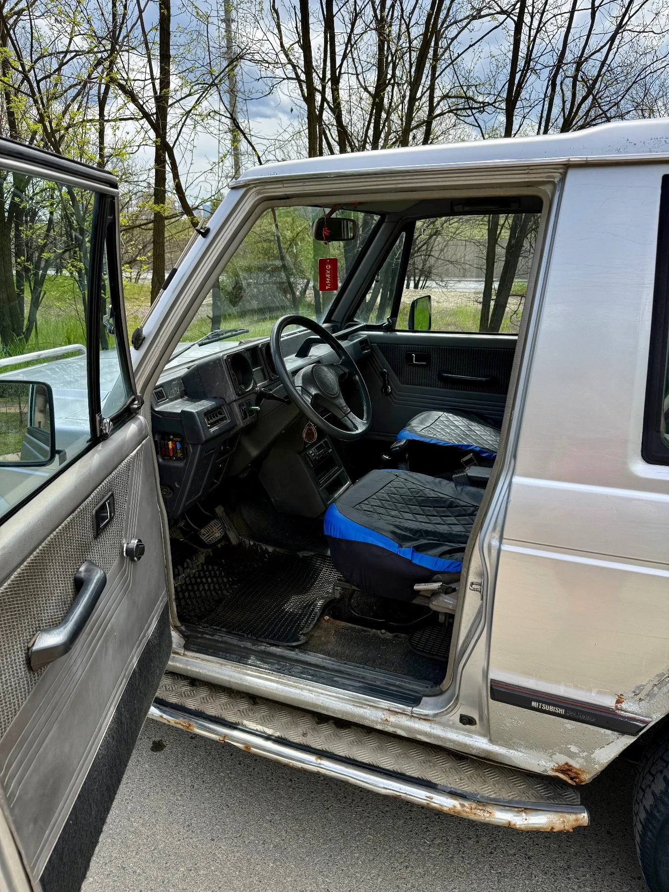 Mitsubishi Pajero 2.5 TD, снимка 7 - Автомобили и джипове - 54455120
