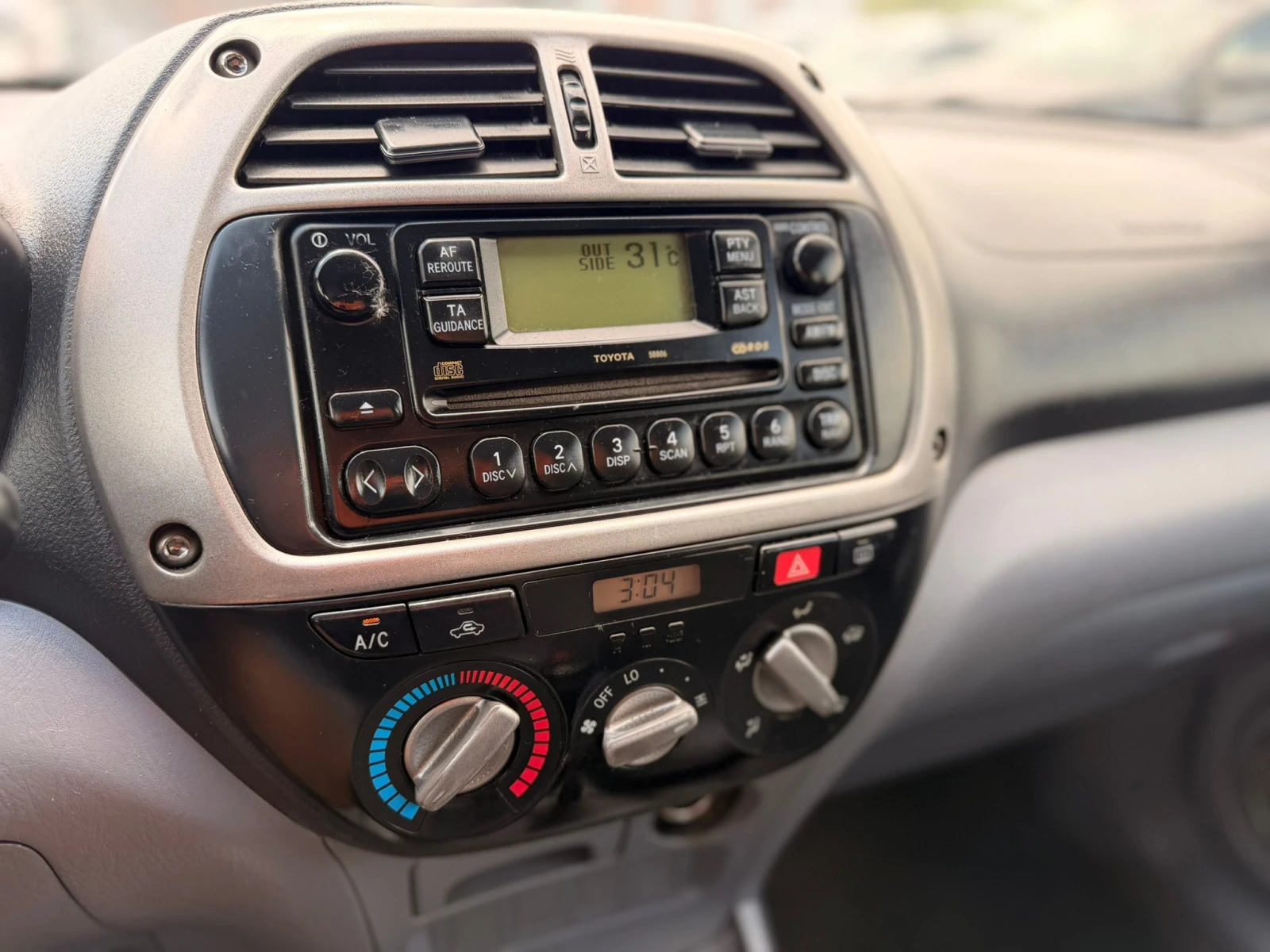 Toyota Rav4 2.0D-4D 4x4 , снимка 10 - Автомобили и джипове - 54830168