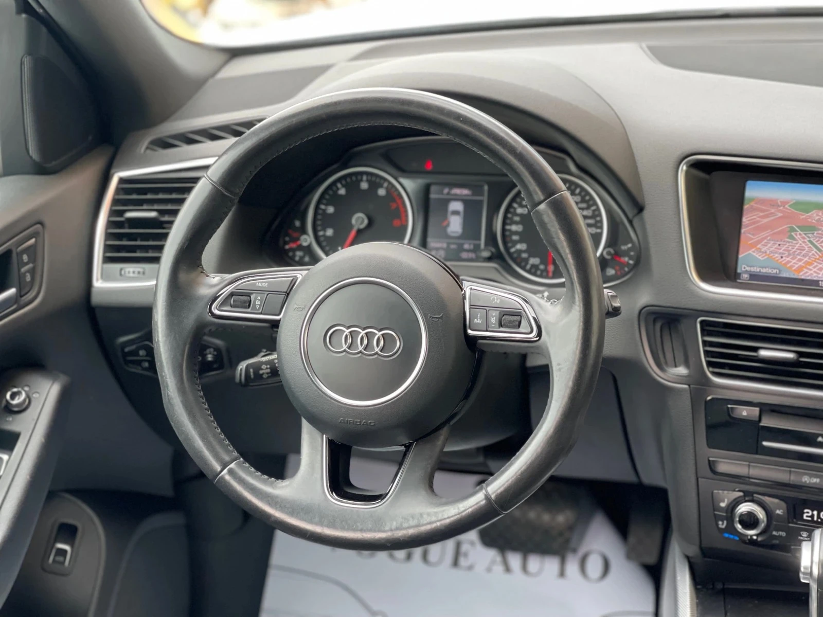 Audi Q5 2.0T quattro Premium Plus, снимка 12 - Автомобили и джипове - 54955246