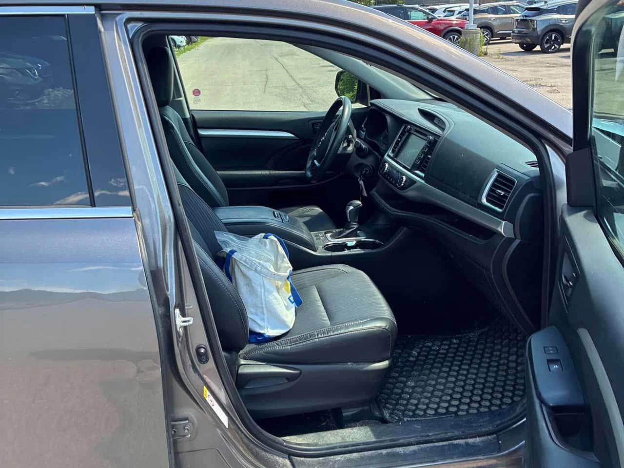 Toyota Highlander * LE * АВТОКРЕДИТ БЕЗ ПЪРВОНАЧАЛНА ВНОСКА* , снимка 10 - Автомобили и джипове - 55026887