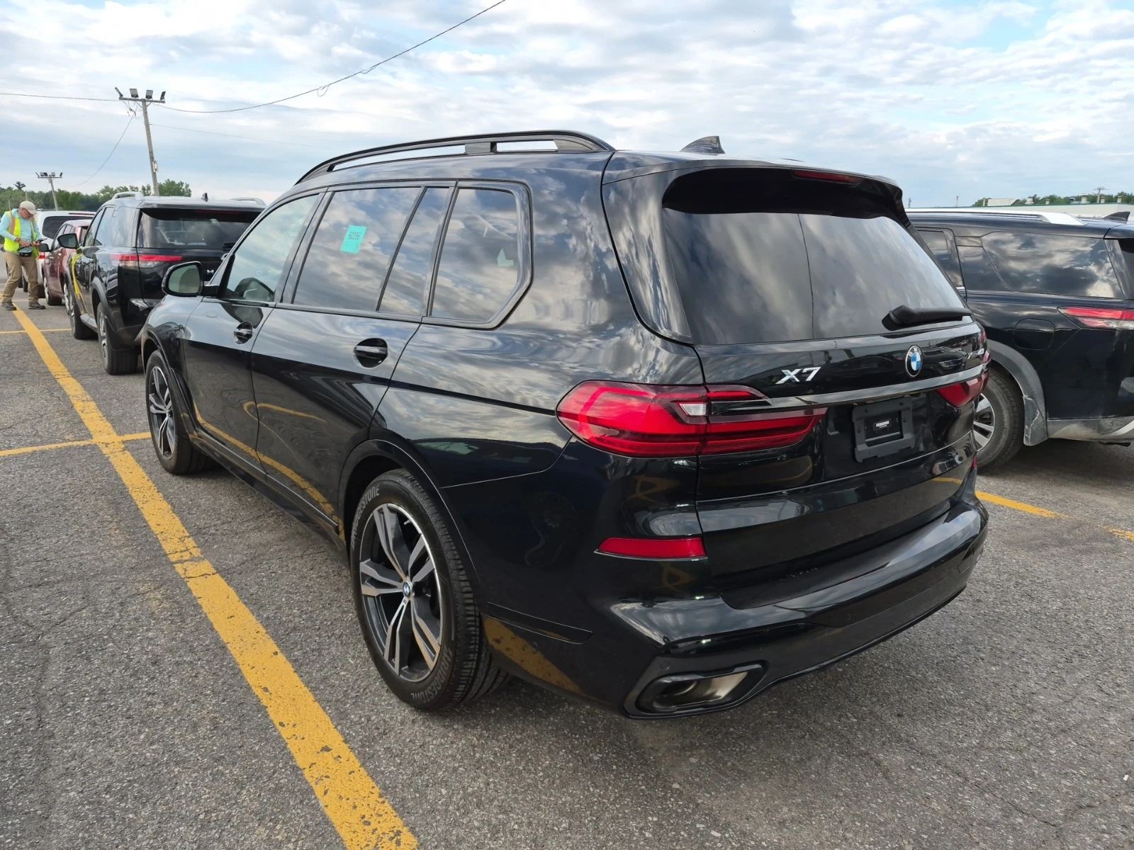 BMW X7 XDRIVE40I/7 МЕСТЕН/Blind Spot/WOOD TRIM/CARFAX, снимка 4 - Автомобили и джипове - 55165716