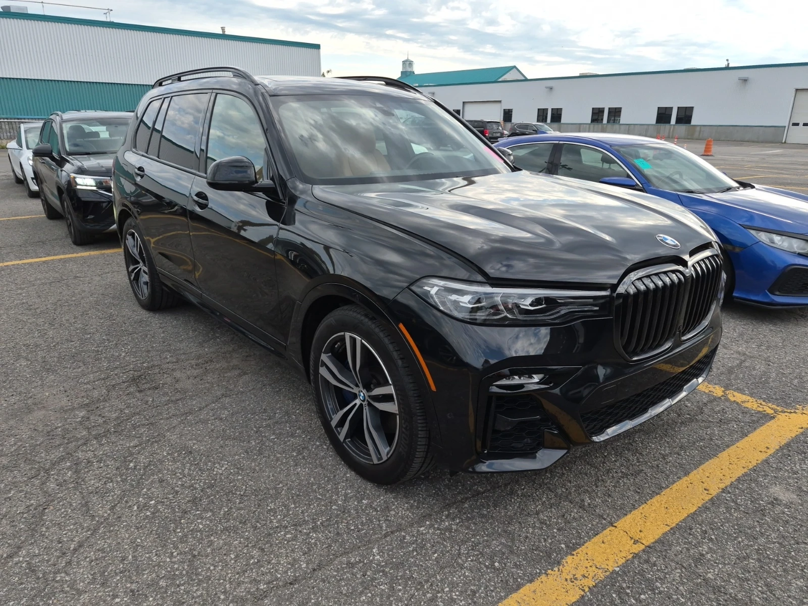 BMW X7 XDRIVE40I/7 МЕСТЕН/Blind Spot/WOOD TRIM/CARFAX, снимка 2 - Автомобили и джипове - 55165716