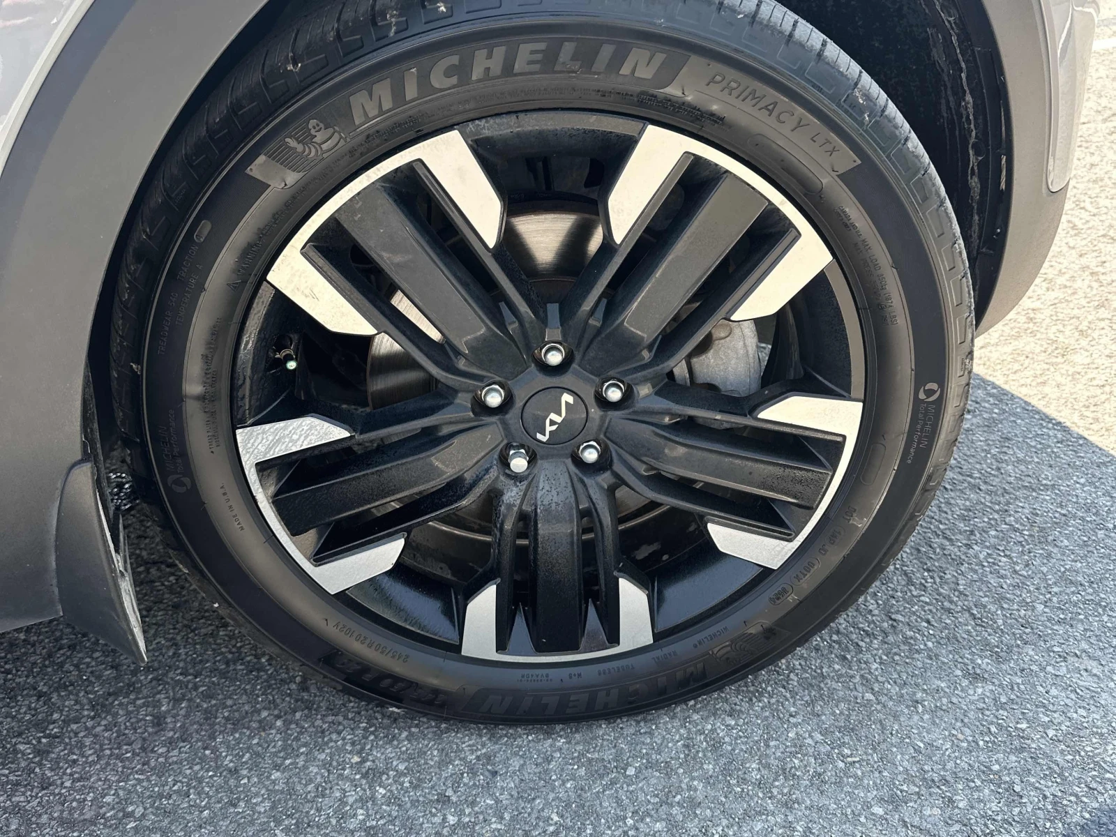 Kia Telluride, снимка 7 - Автомобили и джипове - 55690324
