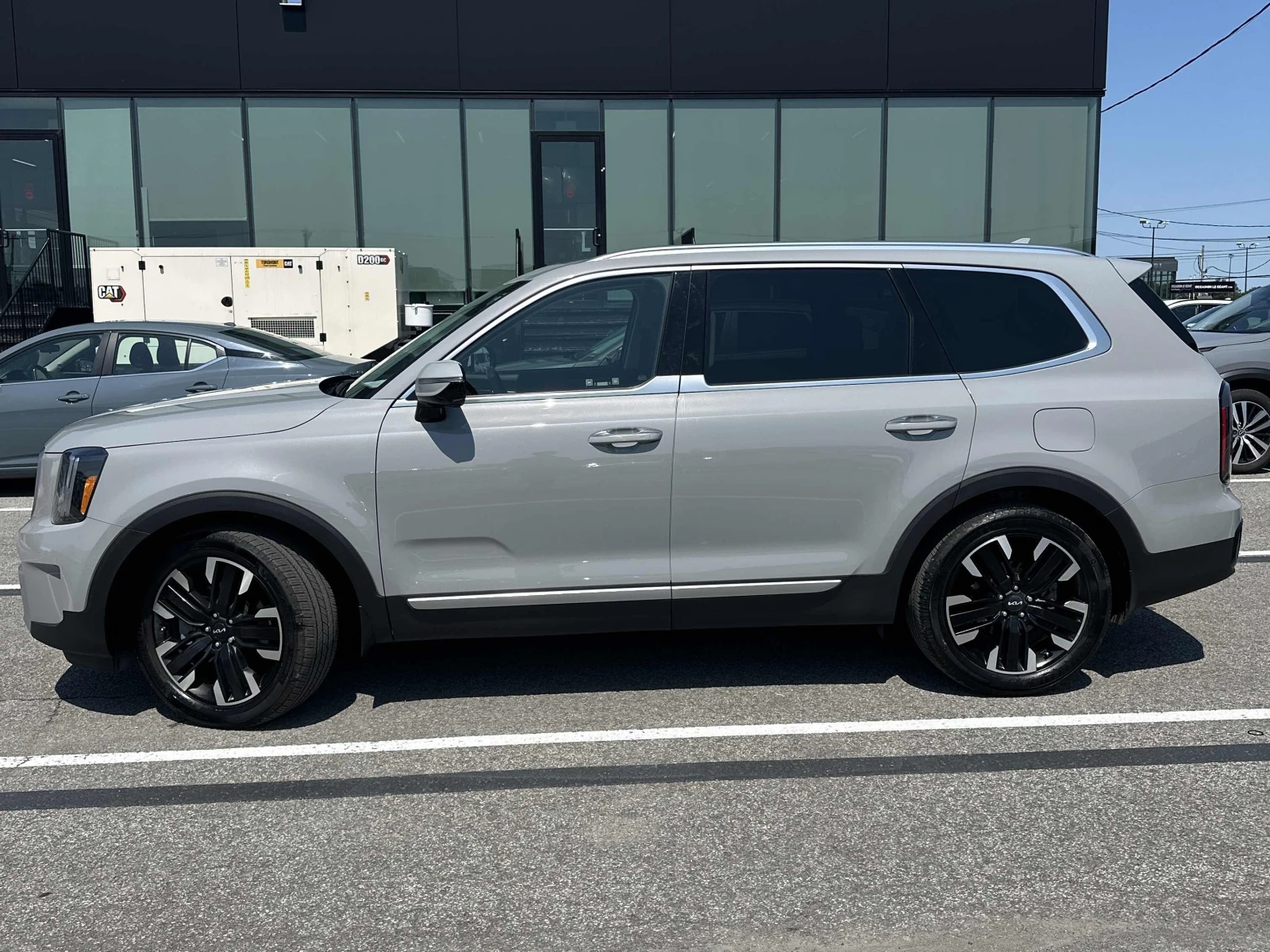 Kia Telluride, снимка 2 - Автомобили и джипове - 55690324