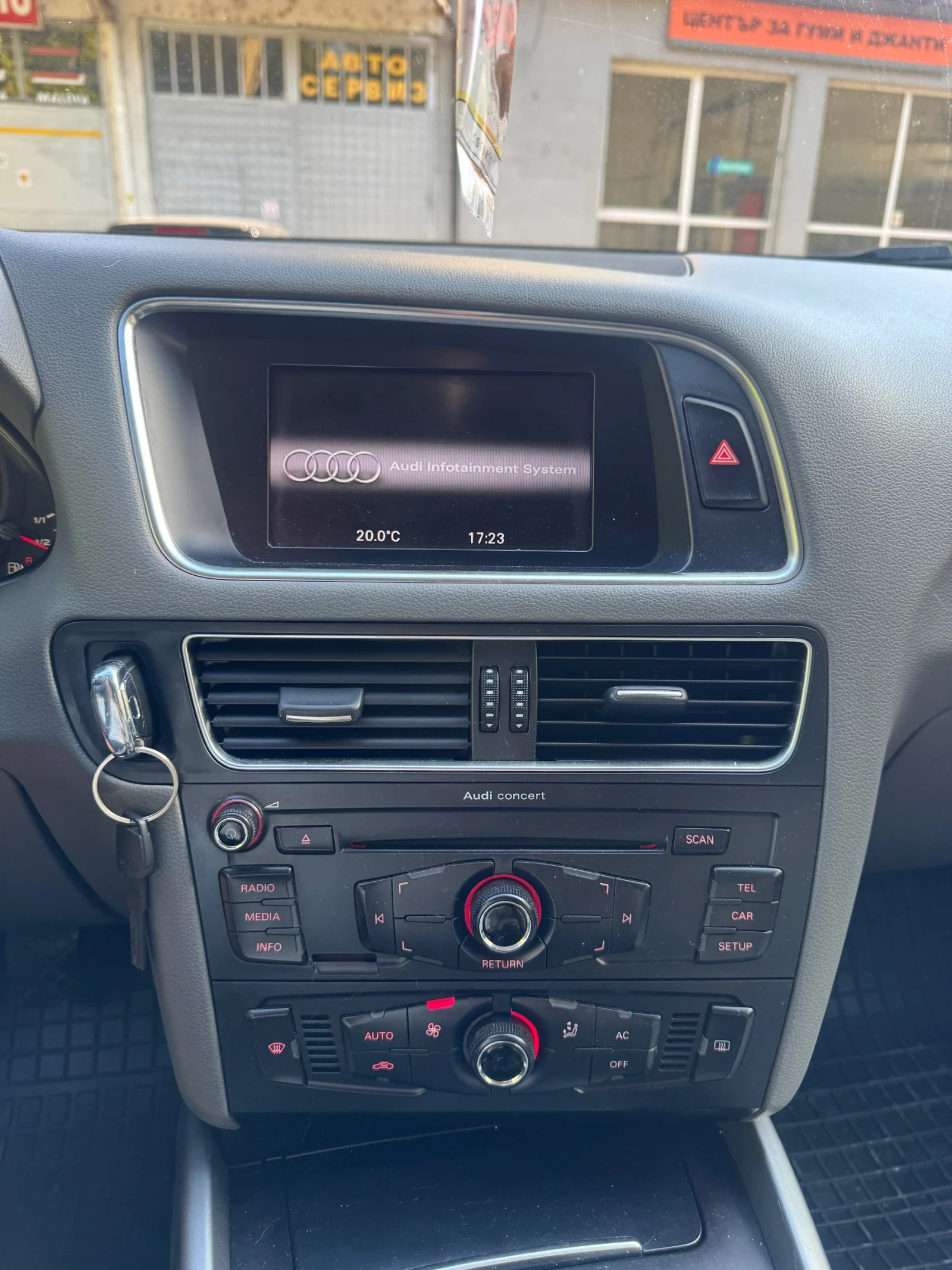 Audi Q5 2.0tdi comonrail, снимка 10 - Автомобили и джипове - 55889720