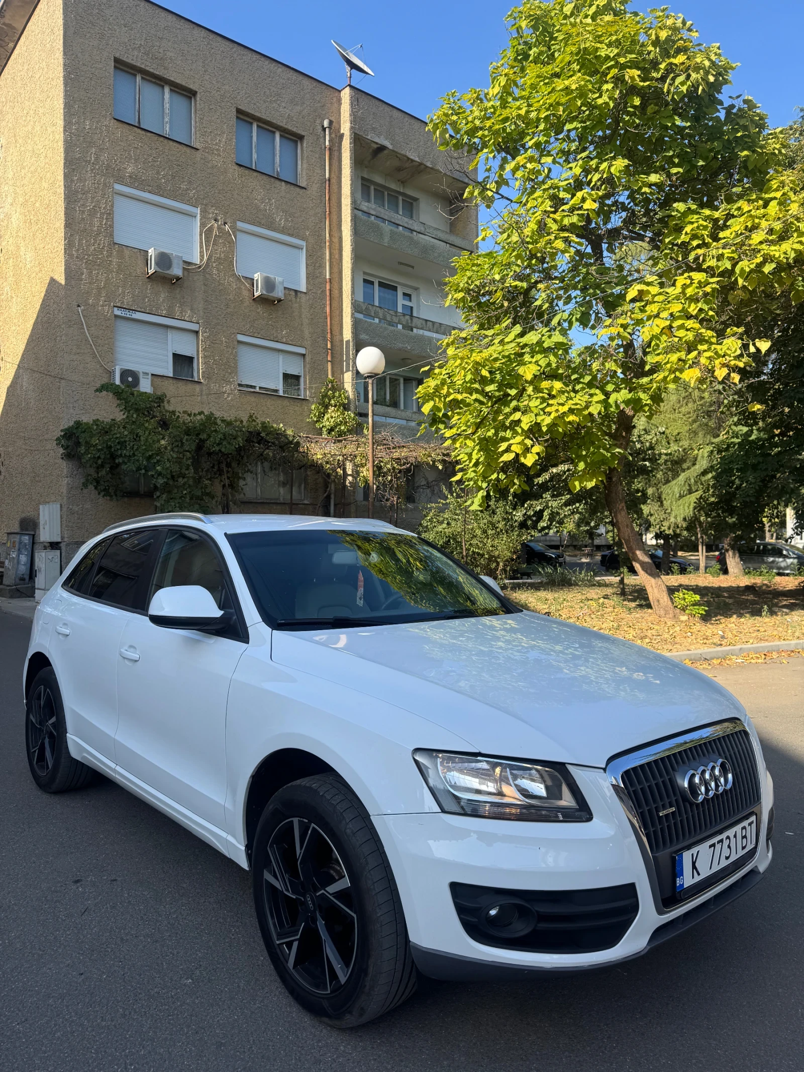 Audi Q5 2.0tdi comonrail, снимка 3 - Автомобили и джипове - 55889720