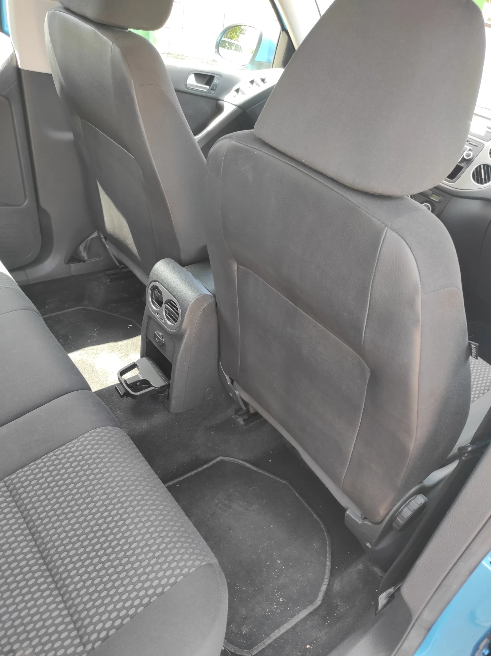 VW Tiguan, снимка 9 - Автомобили и джипове - 56323057