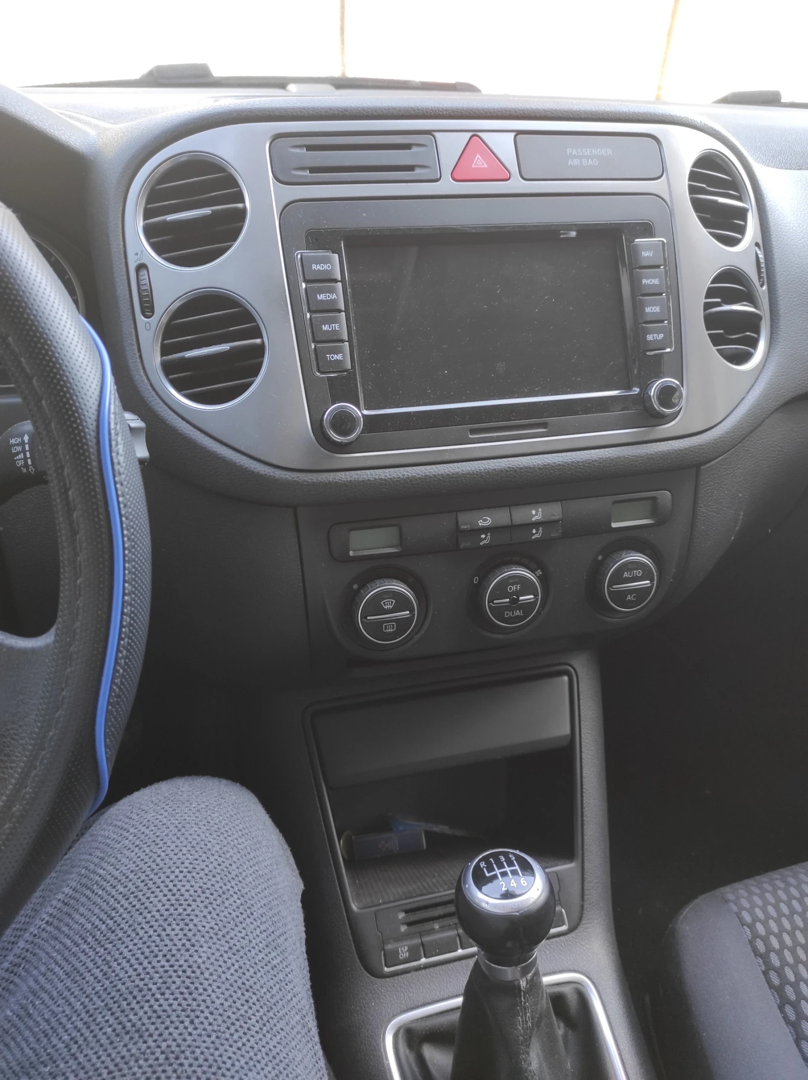 VW Tiguan, снимка 14 - Автомобили и джипове - 56323057
