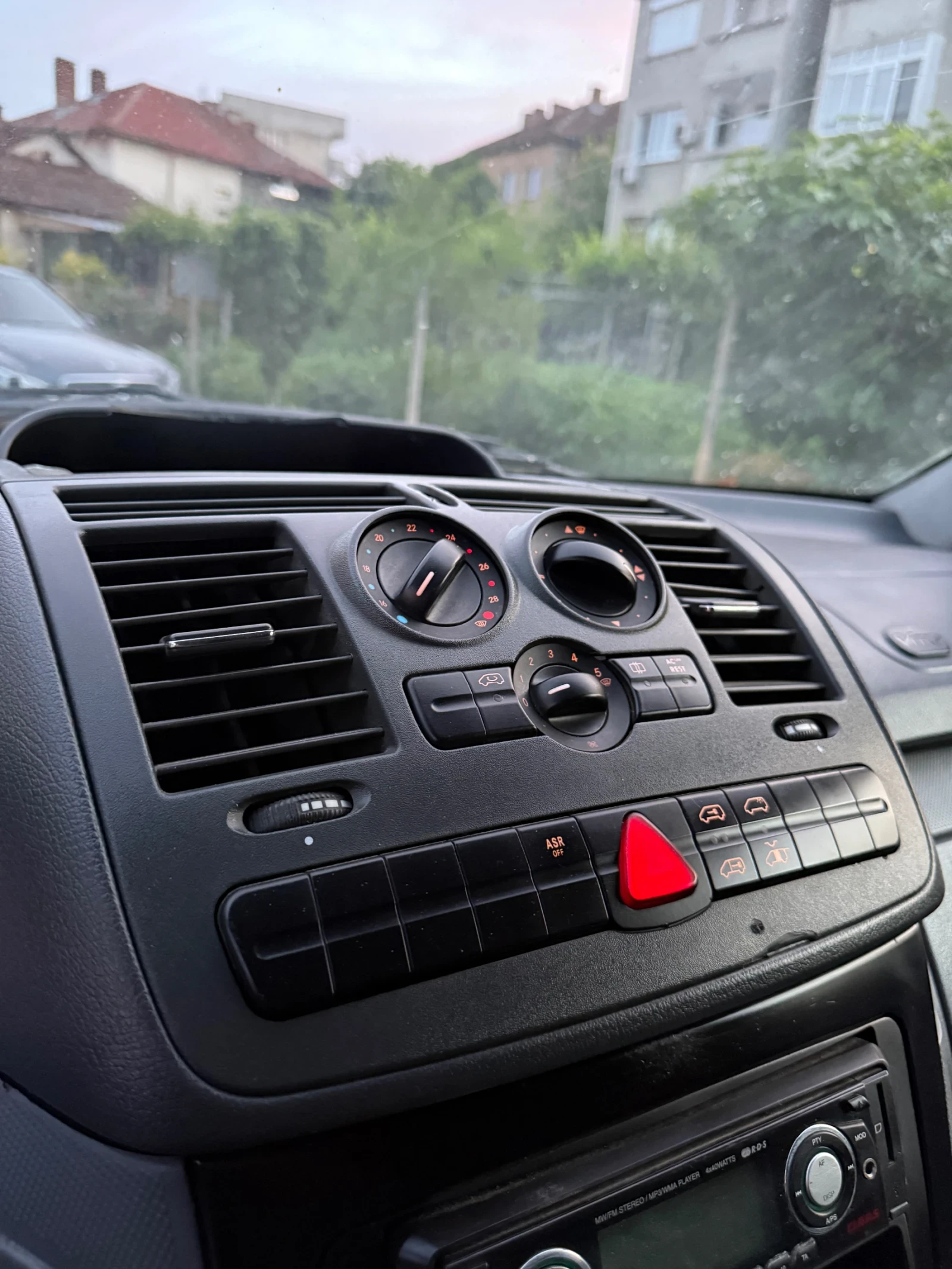 Mercedes-Benz Vito 111cdi klima, снимка 10 - Бусове и автобуси - 54984384