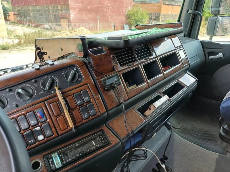 Man Tga 33.530 6х4 кран Epsilon, снимка 7 - Камиони - 49703501