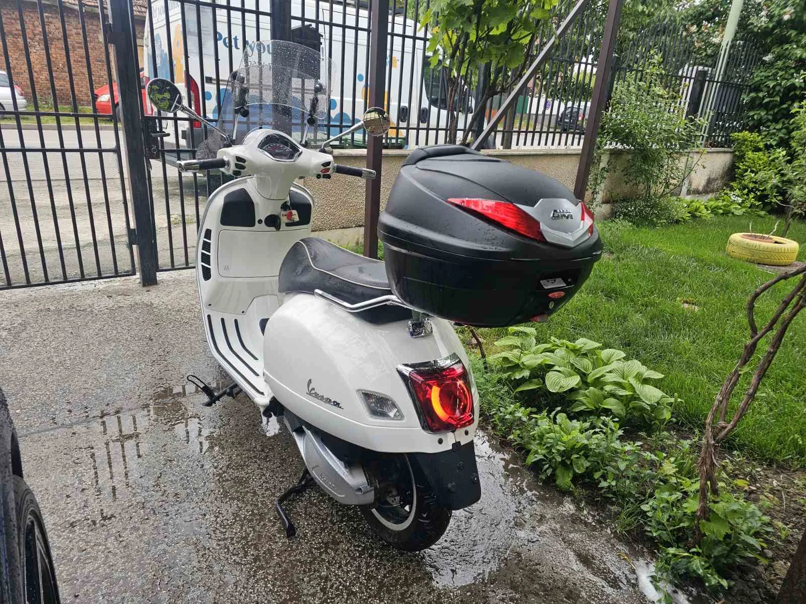 Vespa GTS GTS300, снимка 4 - Мотоциклети и мототехника - 54617412