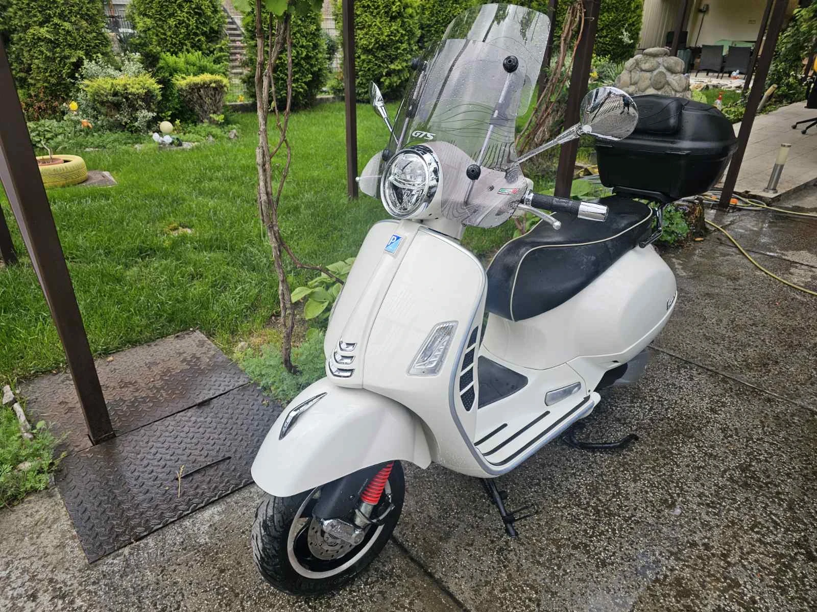 Vespa GTS GTS300