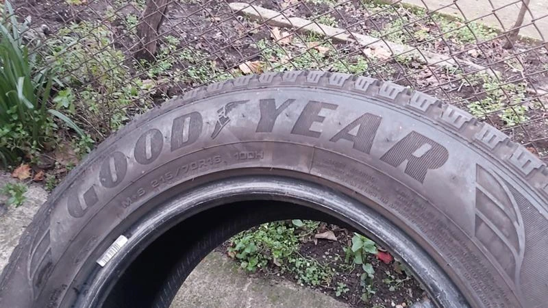 Гуми Летни 215/70R16, снимка 4 - Гуми и джанти - 27512663