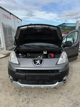 Peugeot Partner 1.6HDI* Панорама* ЛИЗИНГ, снимка 16