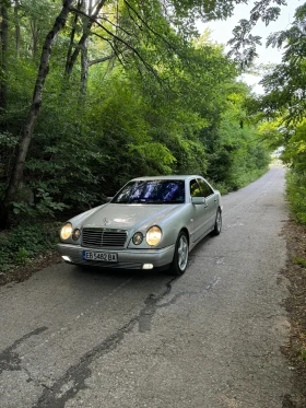 Mercedes-Benz E 200 KOMPRESSOR, снимка 2