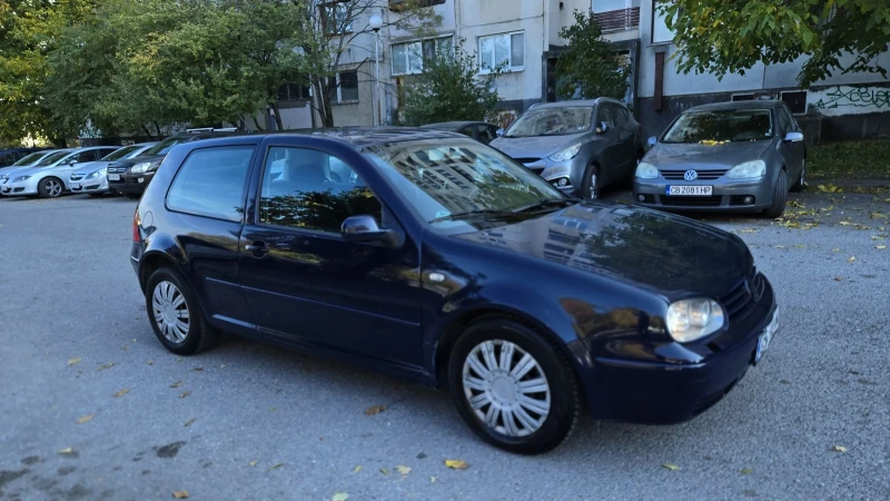 VW Golf, снимка 1 - Автомобили и джипове - 47806279