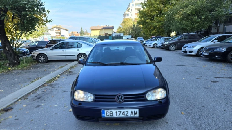 VW Golf, снимка 4 - Автомобили и джипове - 47806279