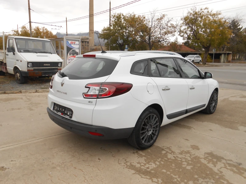 Renault Megane 1.5d-Euro-5A, снимка 5 - Автомобили и джипове - 48021318