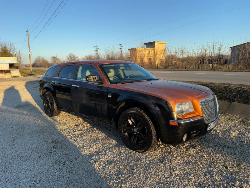 Chrysler 300c V8 5.7 HEMI AWD, снимка 3 - Автомобили и джипове - 48444912