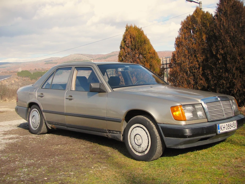 Mercedes-Benz 124, снимка 2 - Автомобили и джипове - 48986298