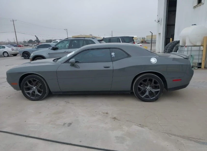 Dodge Challenger, снимка 8 - Автомобили и джипове - 49222234