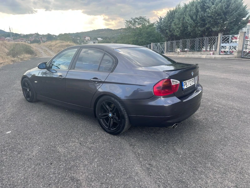 BMW 320, снимка 4 - Автомобили и джипове - 52344734