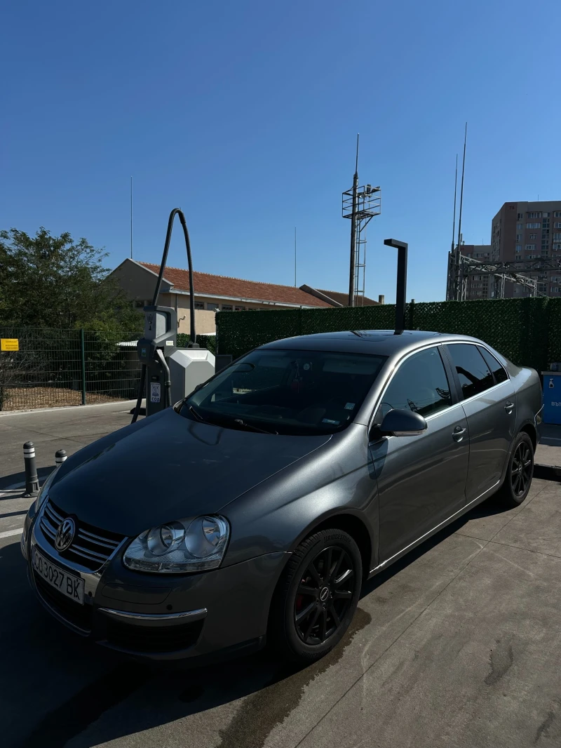 VW Jetta, снимка 4 - Автомобили и джипове - 51222539