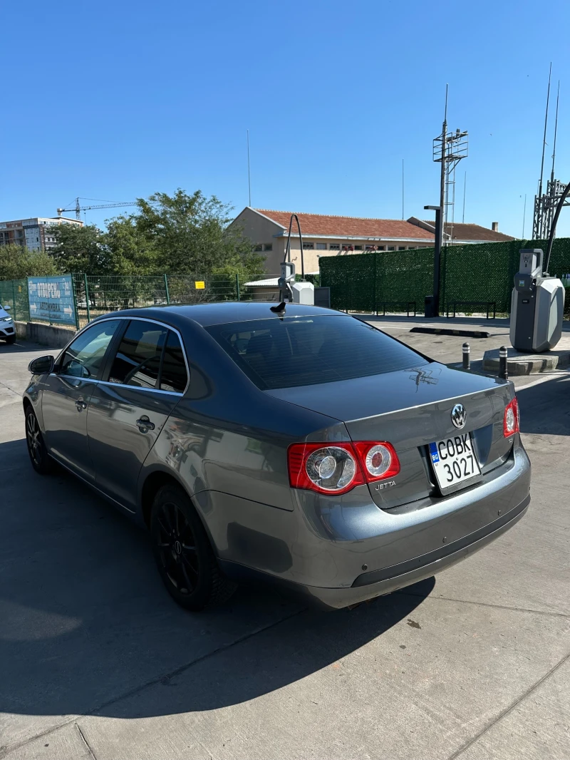 VW Jetta, снимка 3 - Автомобили и джипове - 51222539