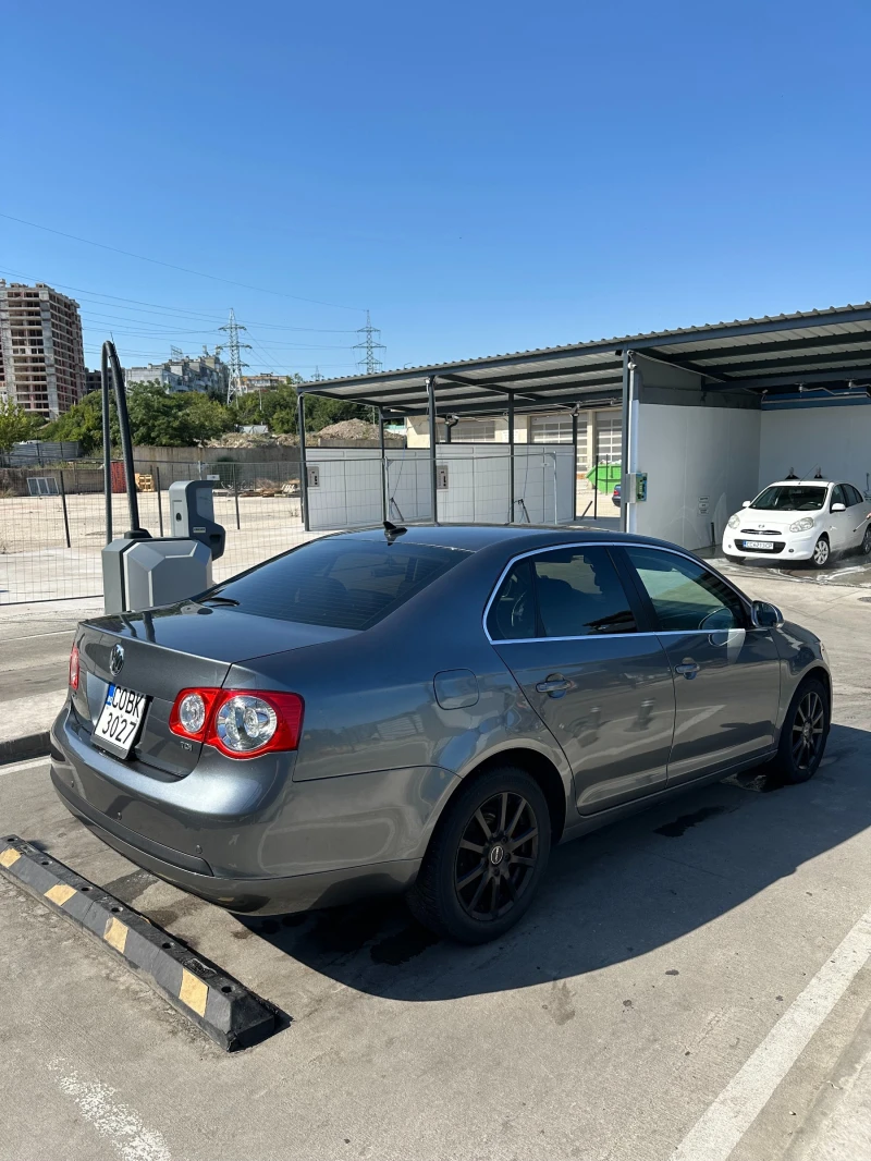 VW Jetta, снимка 6 - Автомобили и джипове - 51222539