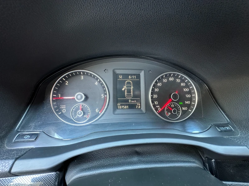 VW Jetta, снимка 8 - Автомобили и джипове - 51222539